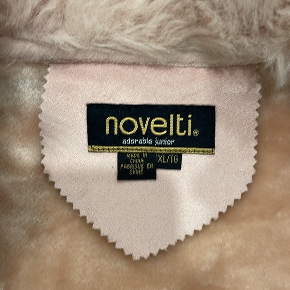 Women’s Blush warm Coat with Fuax fur size XL - Picture 2 of 3